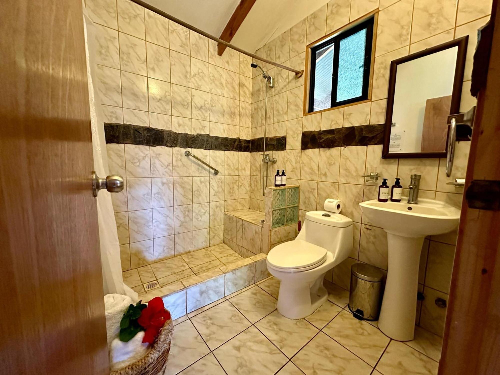 Paraiso Sunset Bungalows ハンガ・ロア エクステリア 写真