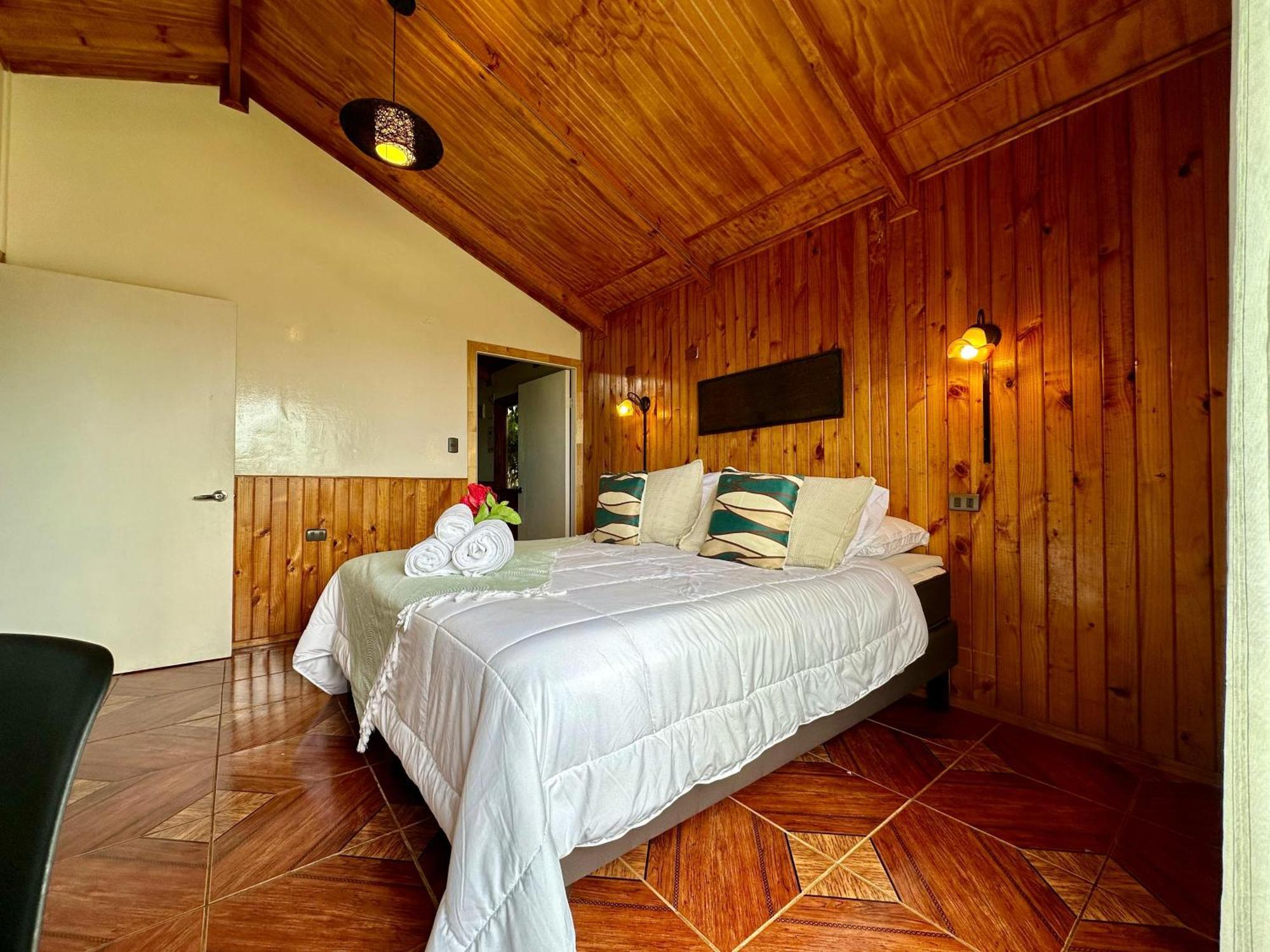 Paraiso Sunset Bungalows ハンガ・ロア エクステリア 写真