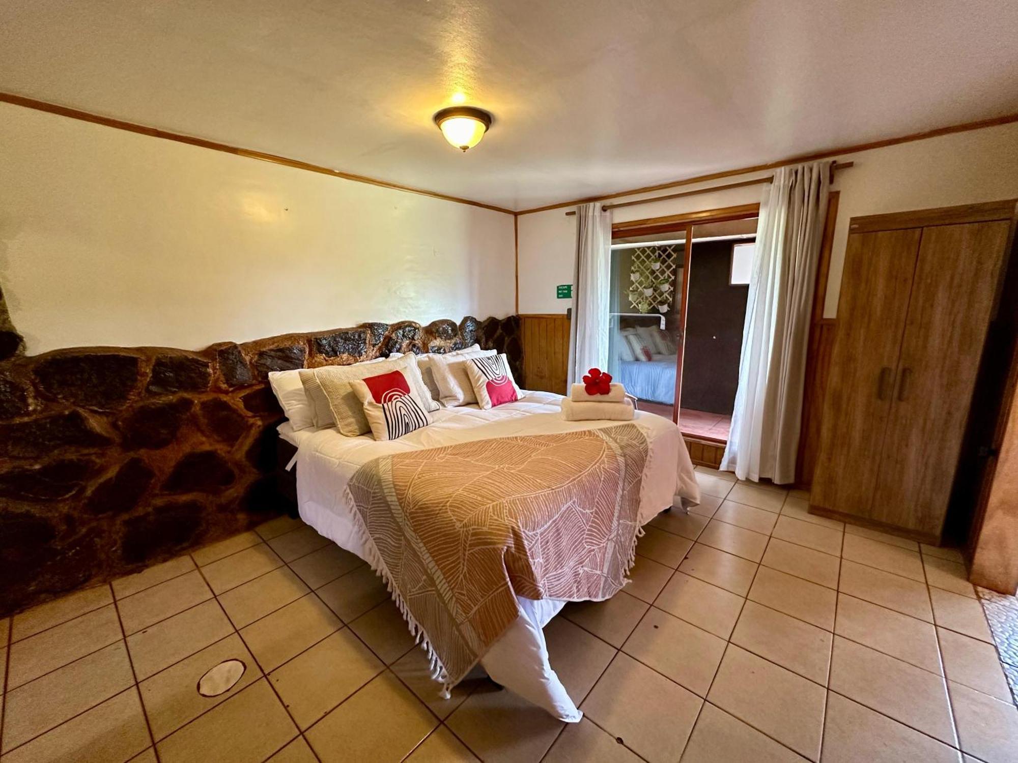 Paraiso Sunset Bungalows ハンガ・ロア エクステリア 写真